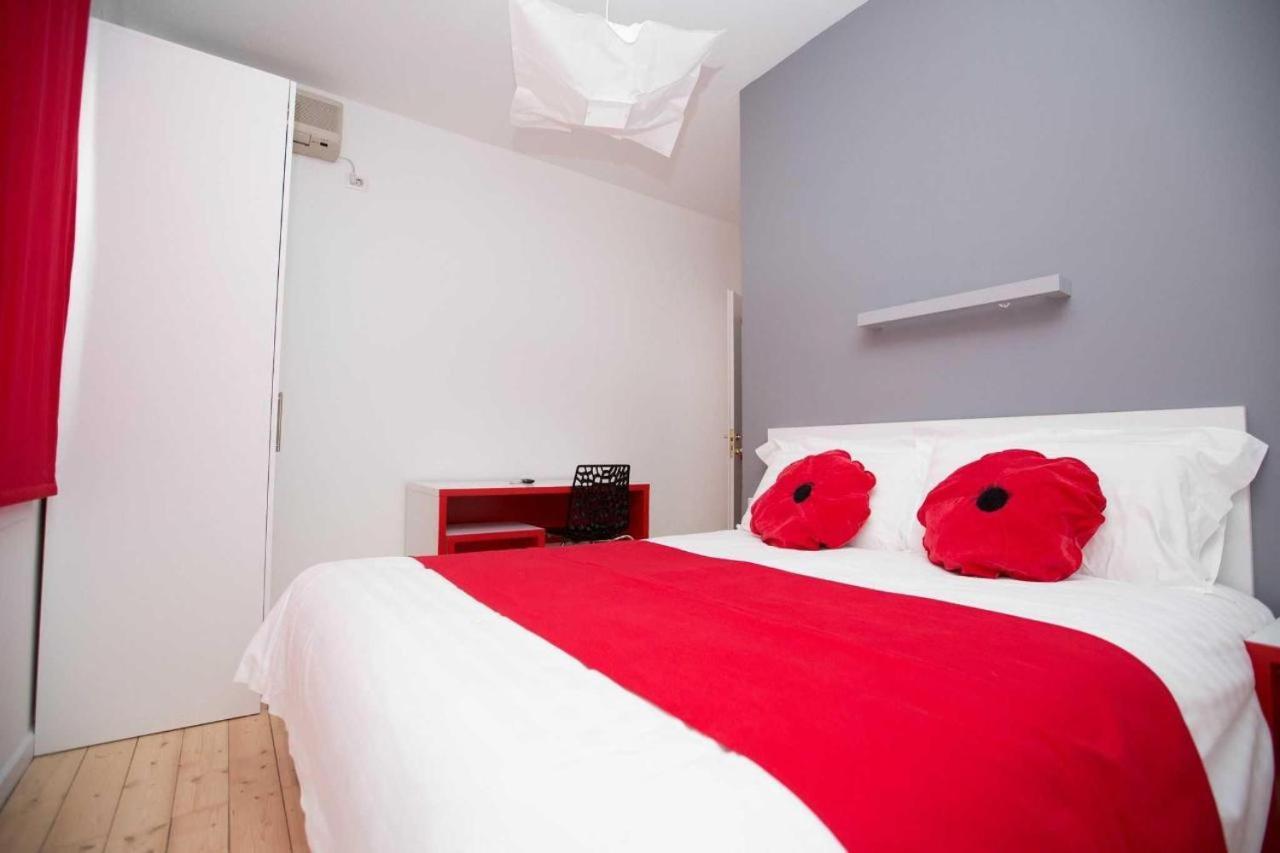 Hotel Rimini Тирана Екстер'єр фото