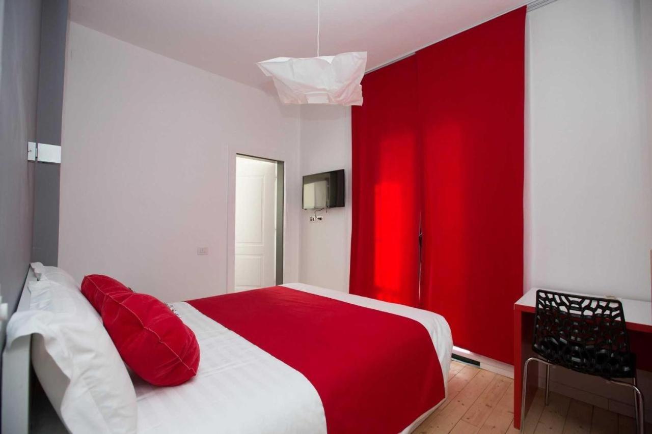 Hotel Rimini Тирана Екстер'єр фото