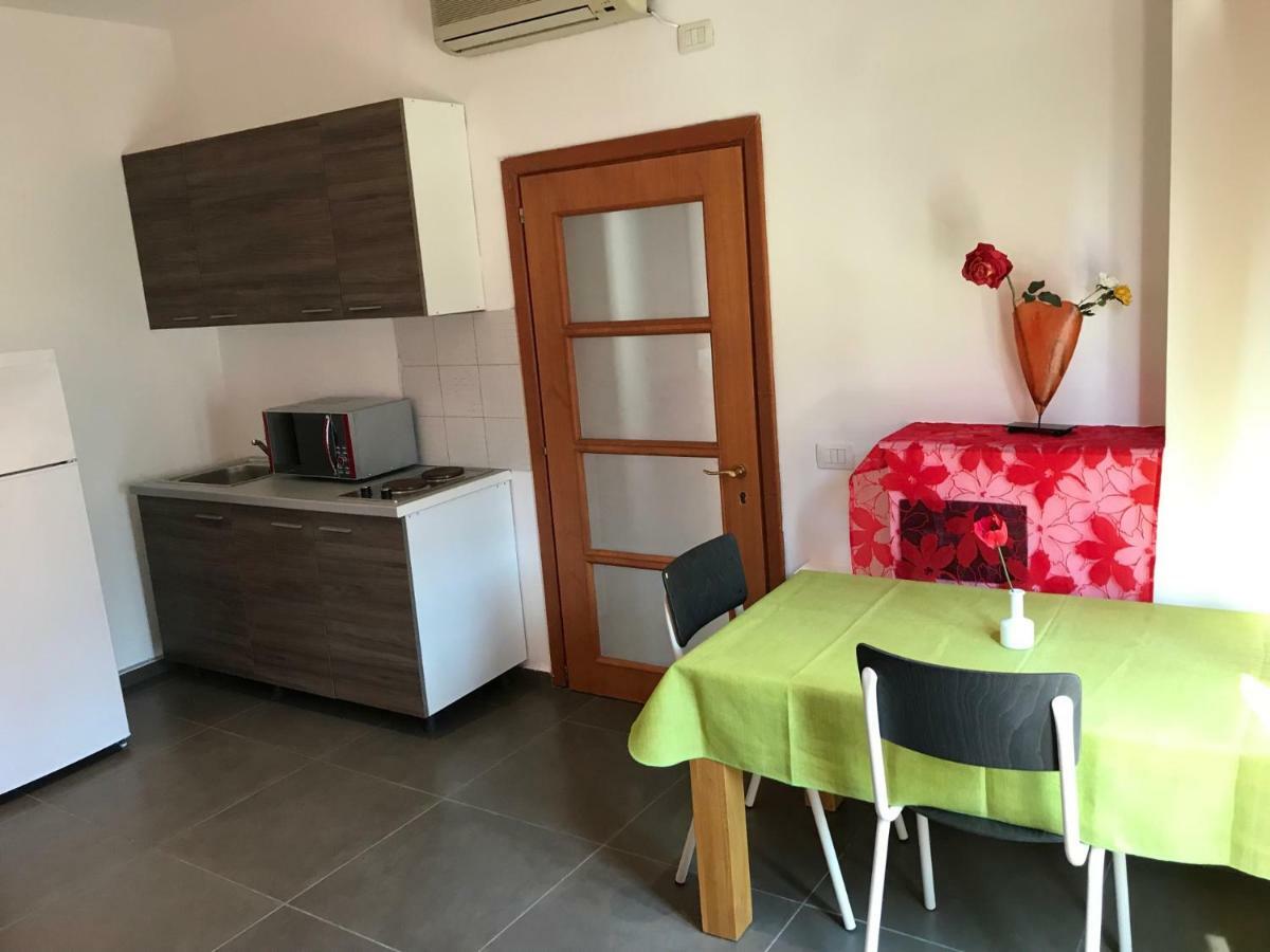 Hotel Rimini Тирана Екстер'єр фото
